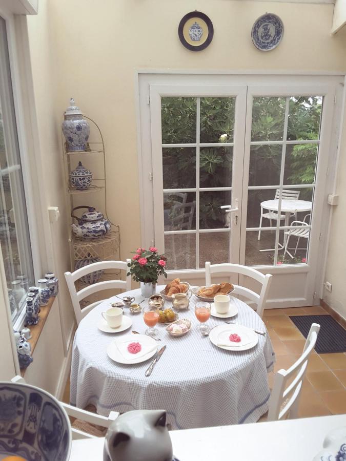 La Maison Des Thermes, Chambre D'Hote Сент Экстерьер фото